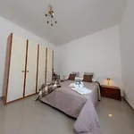 Apartamento Marisella Holidays House *